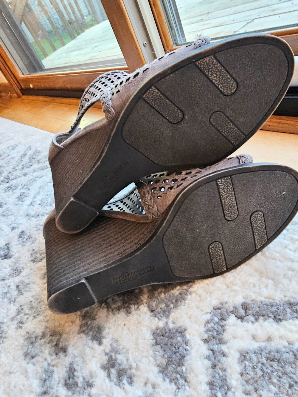 Fergalicious Peep Toe Wedge - Picture 6 of 7